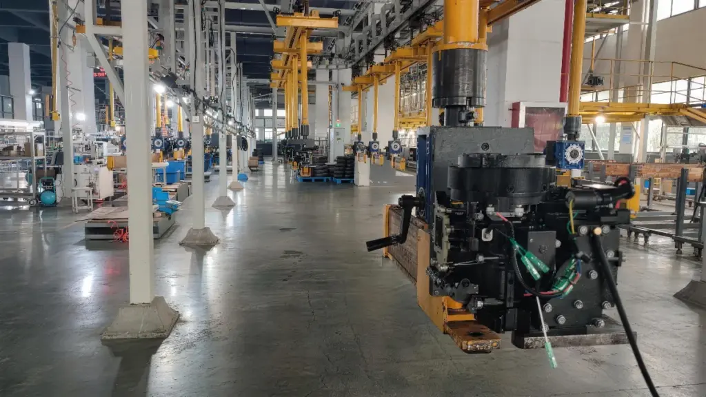 outboard motor engine assembly line